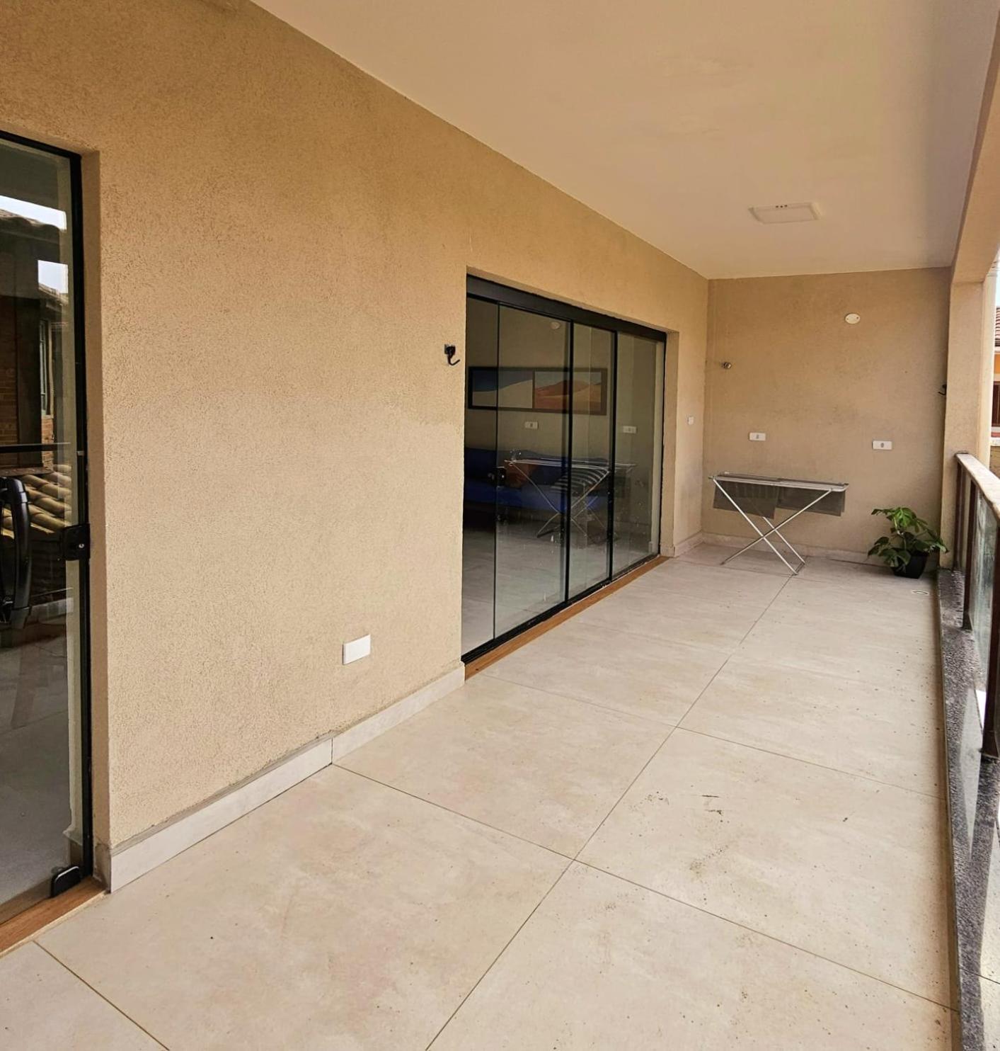 Apto Com 2 Dorm - Grande Apartamento *