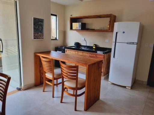 Apto Com 2 Dorm - Grande Apartamento *